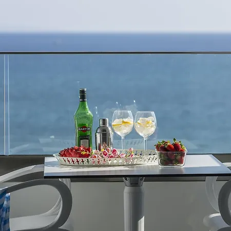 Mackenzie Zoe Seafront