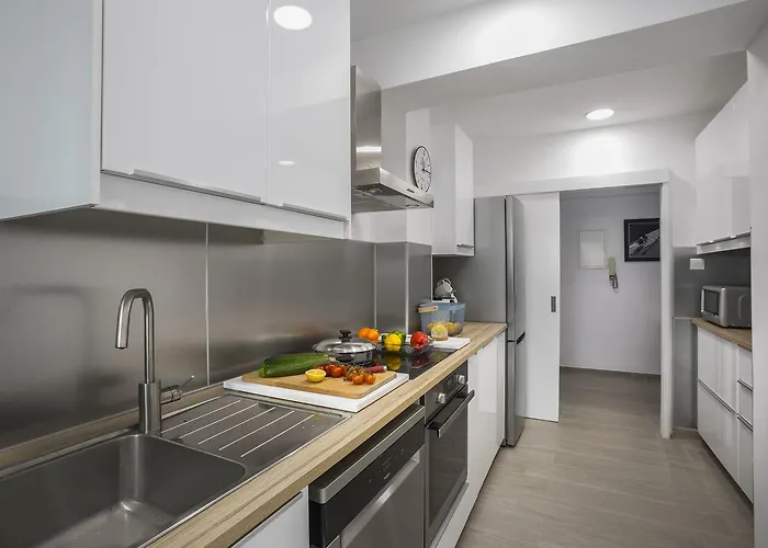 Mackenzie Zoe Seafront Apartment