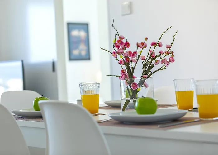 Apartment Mackenzie Zoe Seafront *