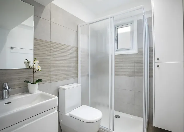 Mackenzie Zoe Seafront Apartment Larnaca