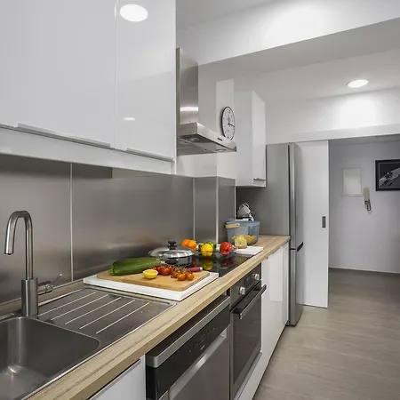 Mackenzie Zoe Seafront Apartment